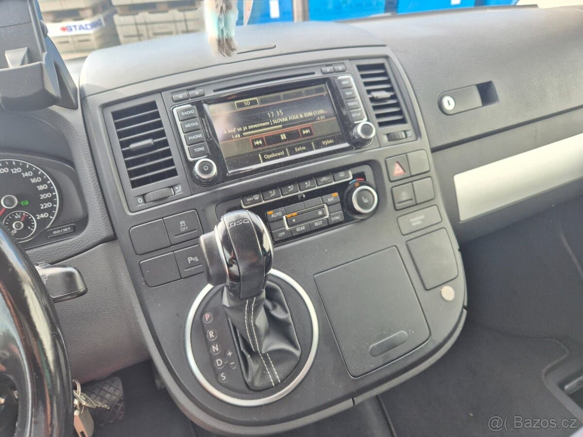 2014 Volkswagen MULTIVAN - 10