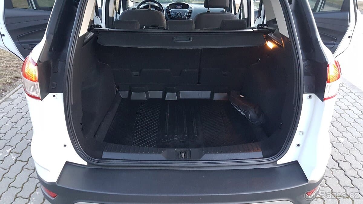 2016 Ford KUGA - 10