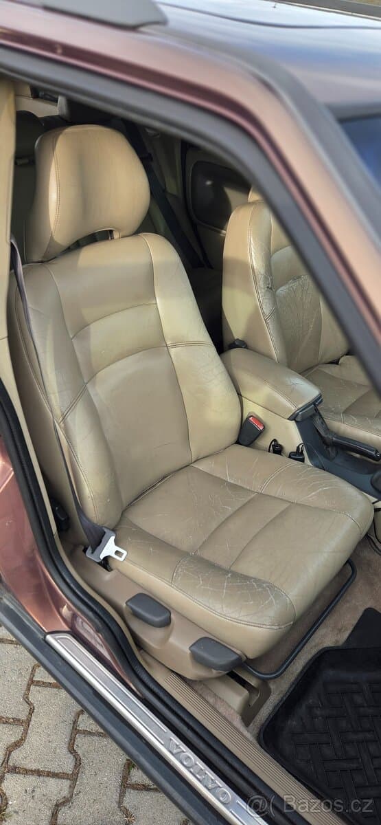 1998 Volvo V70 - 10