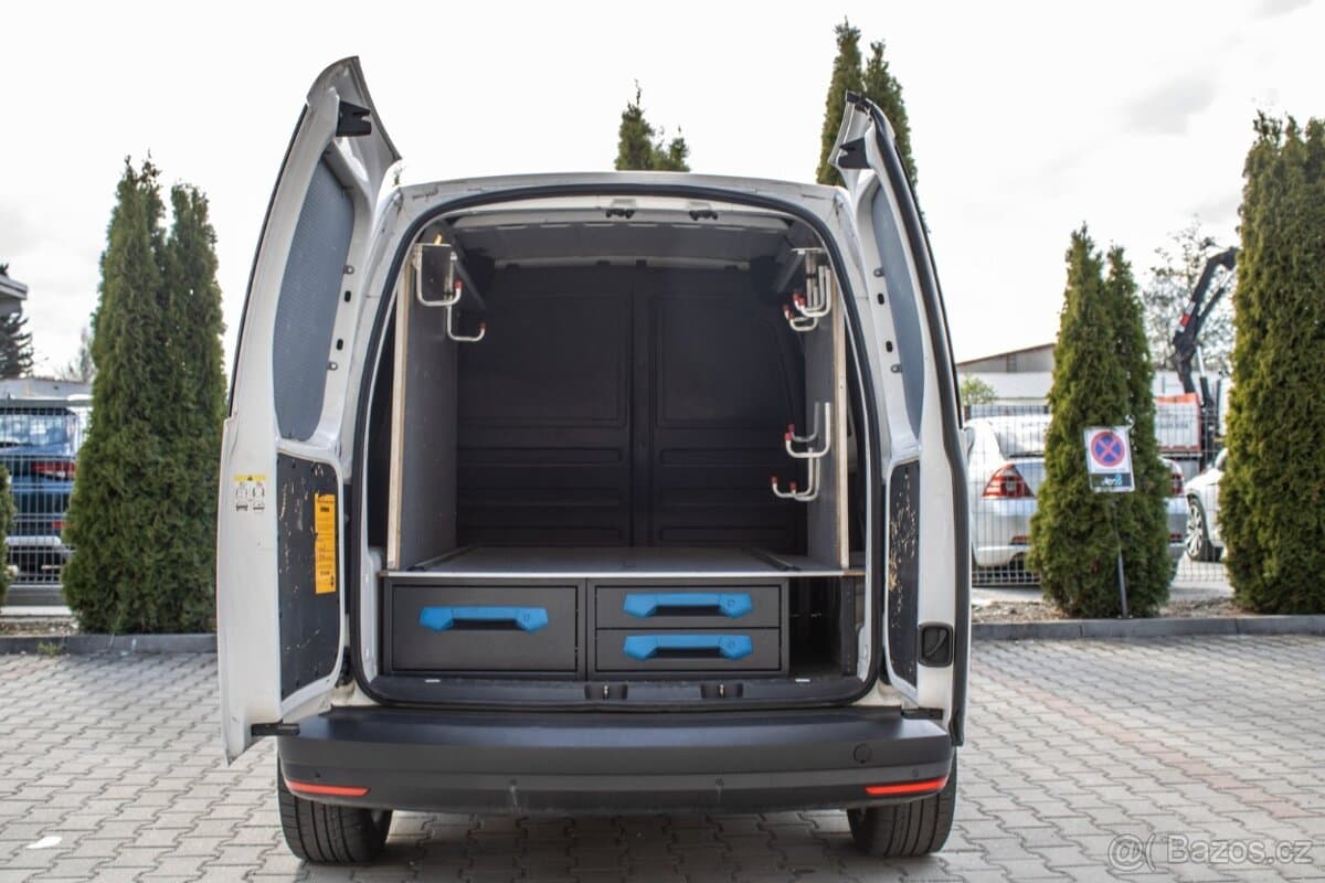 2019 Volkswagen CADDY - 10