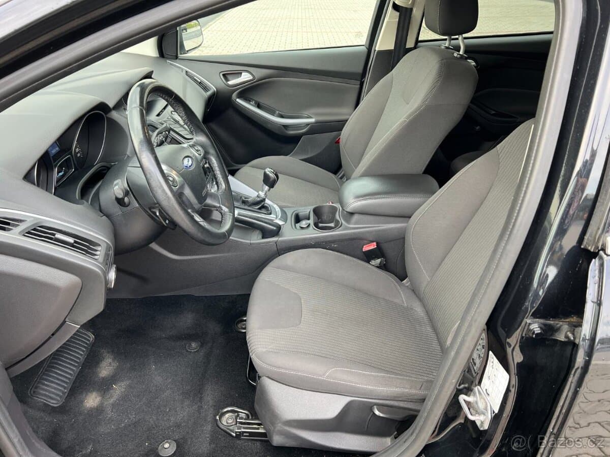 Ford FOCUS - 10