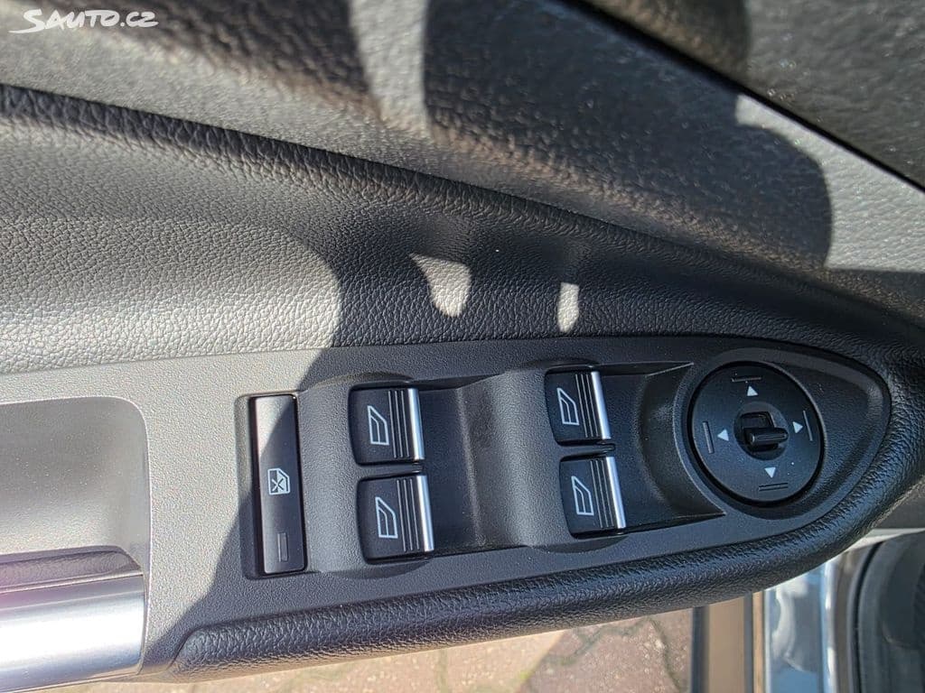 2019 Ford KUGA - 10