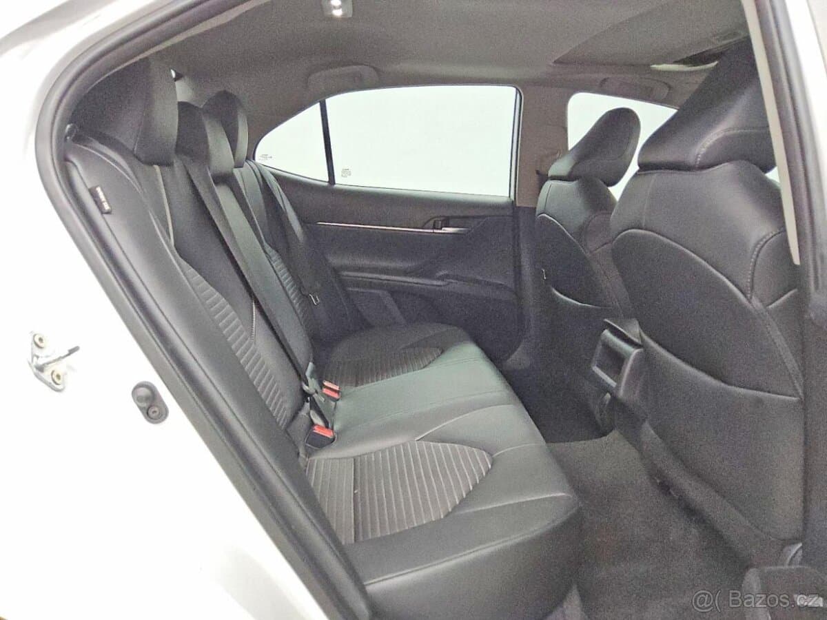 2024 Toyota CAMRY - 10