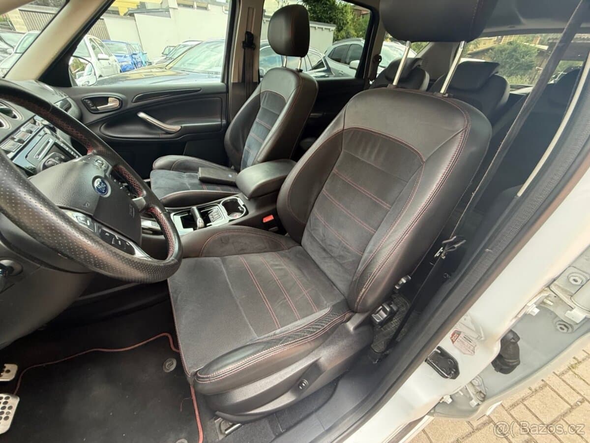 2011 Ford S-MAX - 10