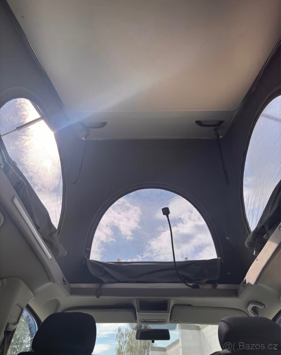 2011 Volkswagen MULTIVAN - 10