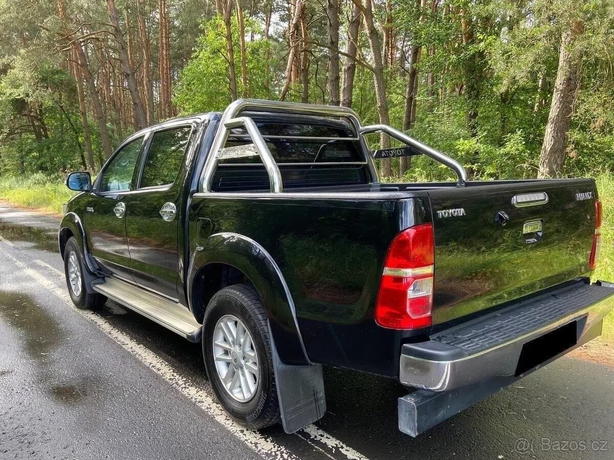 2012 Toyota HILUX - 10