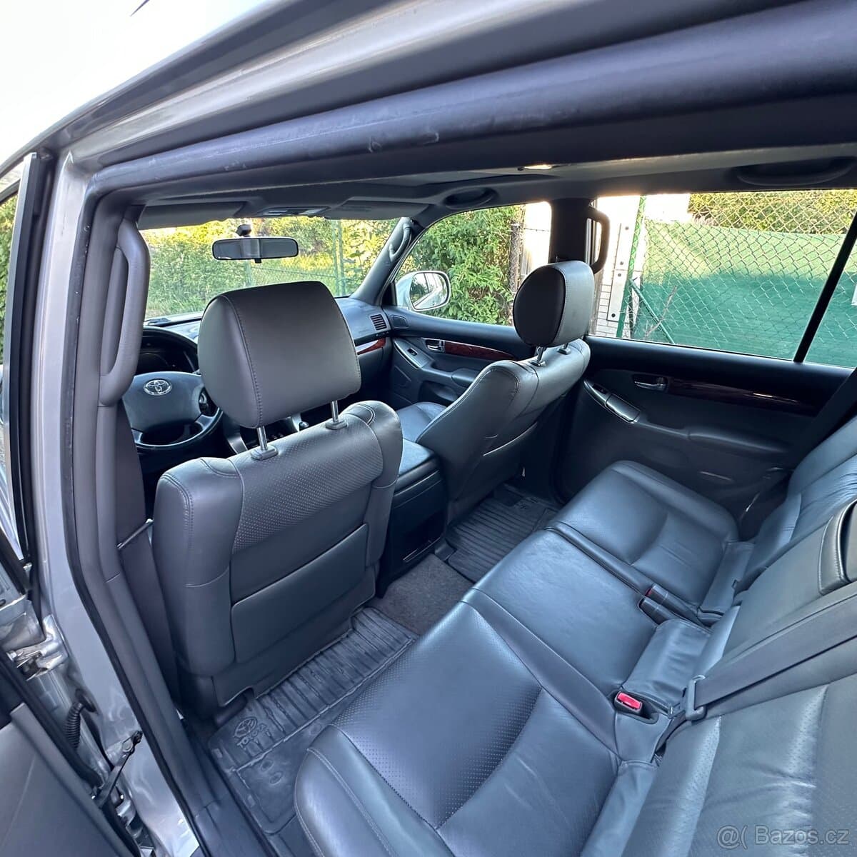 2005 Toyota LAND CRUISER - 10