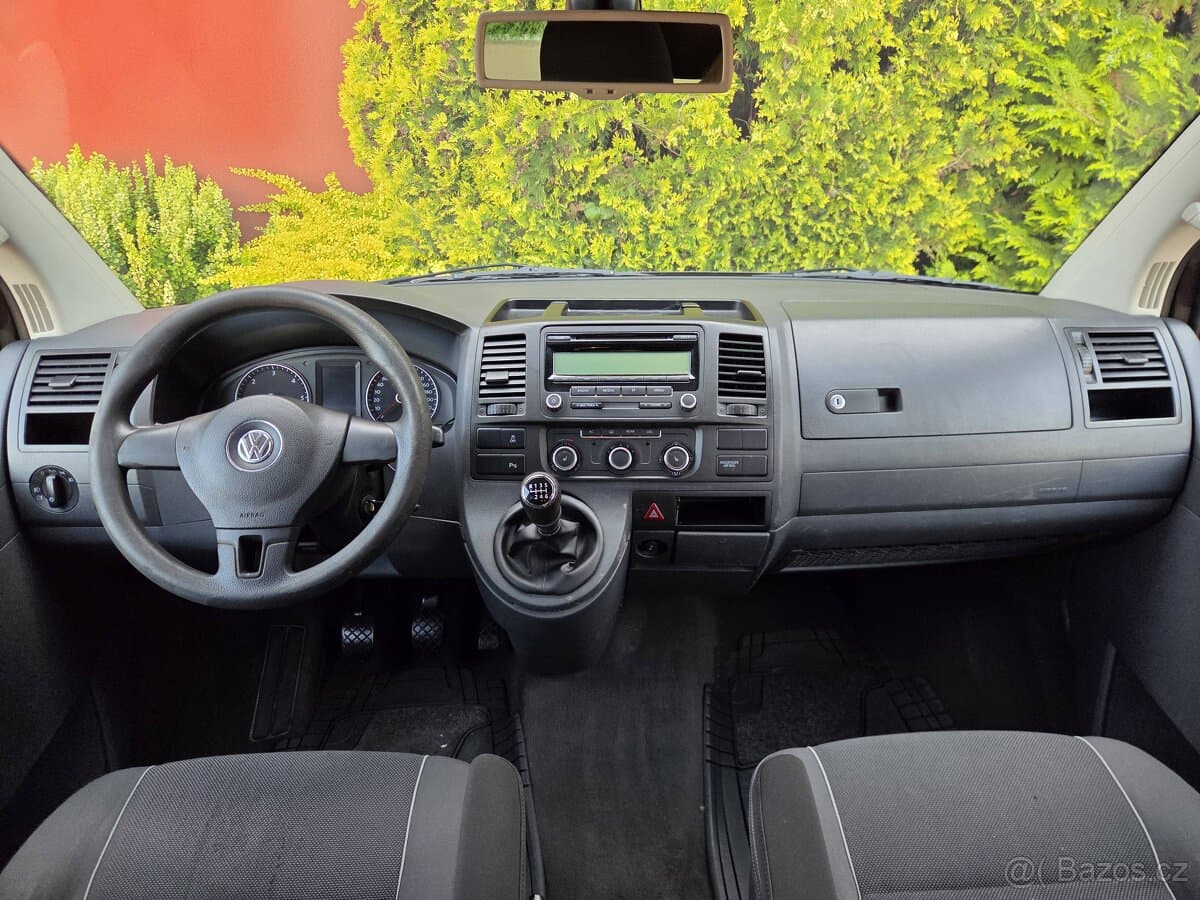 2010 Volkswagen MULTIVAN - 10