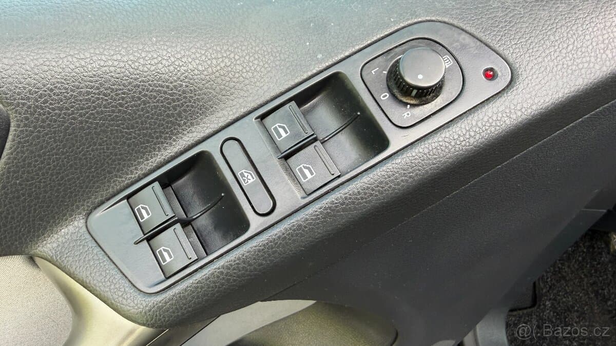 2009 Volkswagen TIGUAN - 10