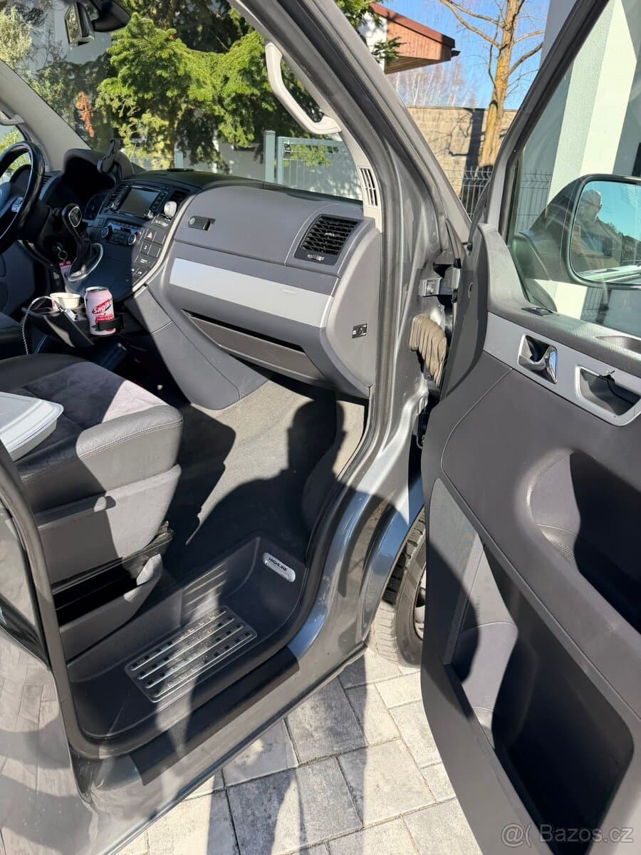 2014 Volkswagen MULTIVAN - 10