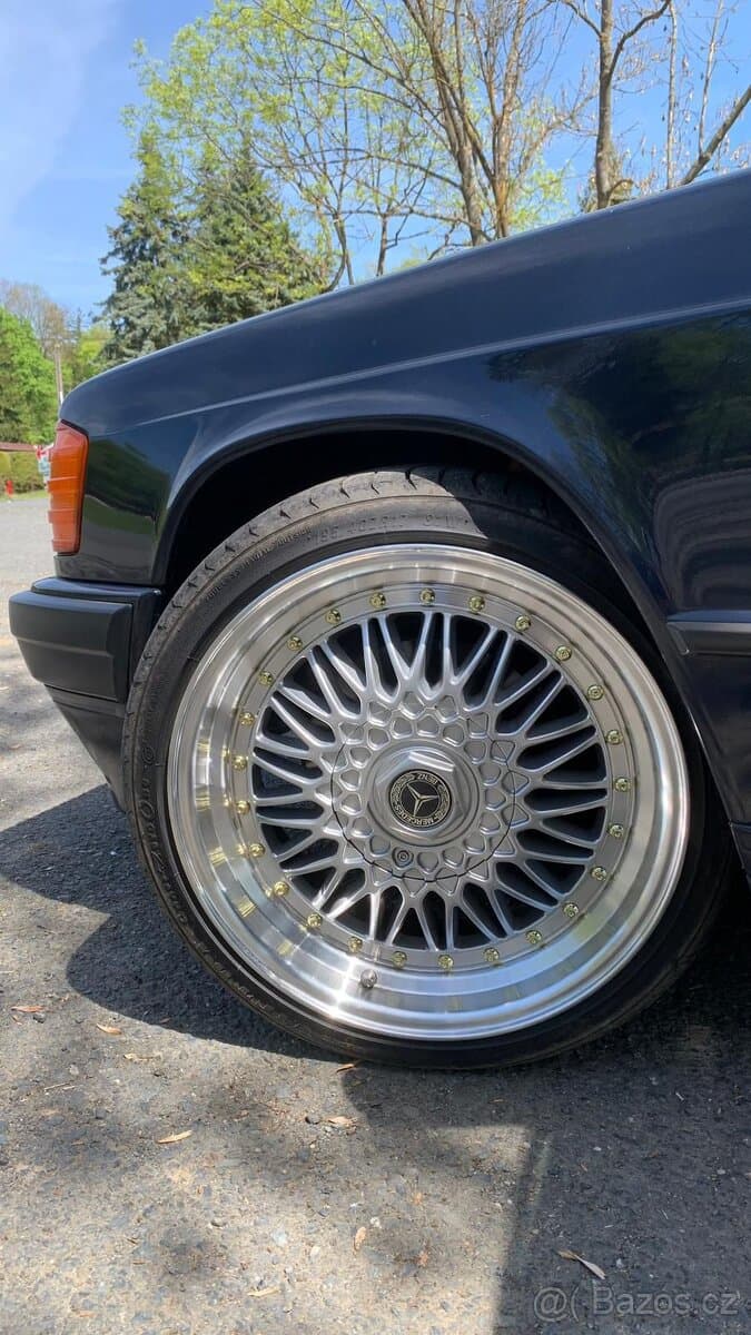 1988 Mercedes-Benz 190 - 10