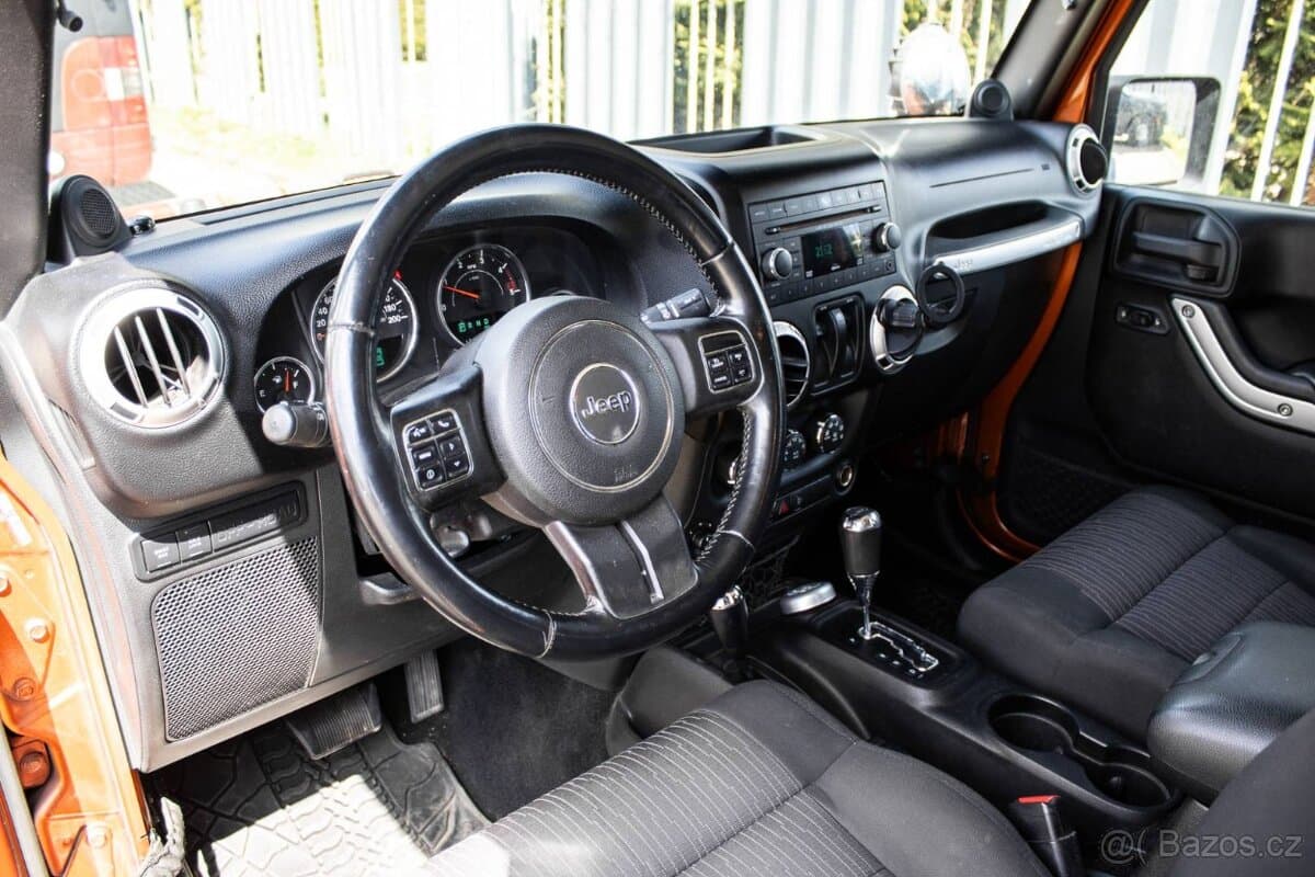 2011 Jeep WRANGLER - 10