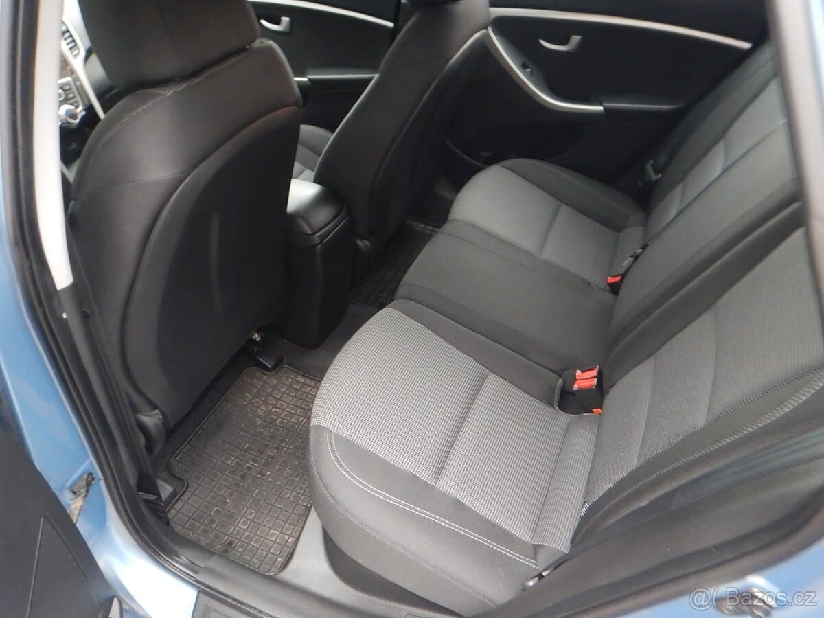 2013 Hyundai i30 - 10
