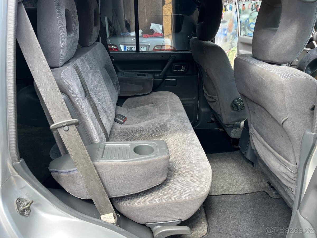 2003 Mitsubishi PAJERO - 10