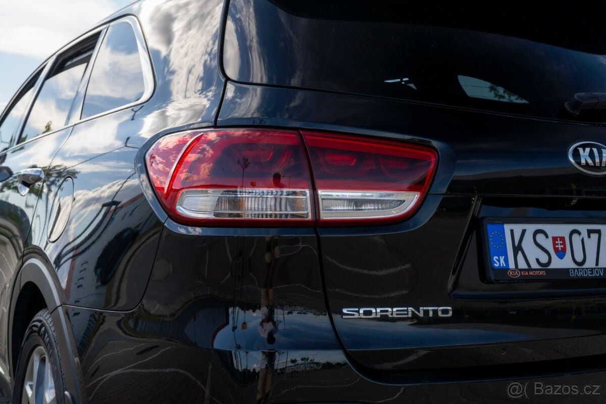 2016 Kia SORENTO - 10