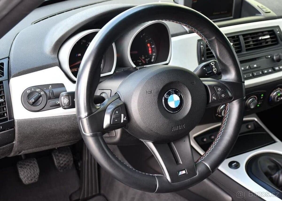 2006 BMW Z4 - 10