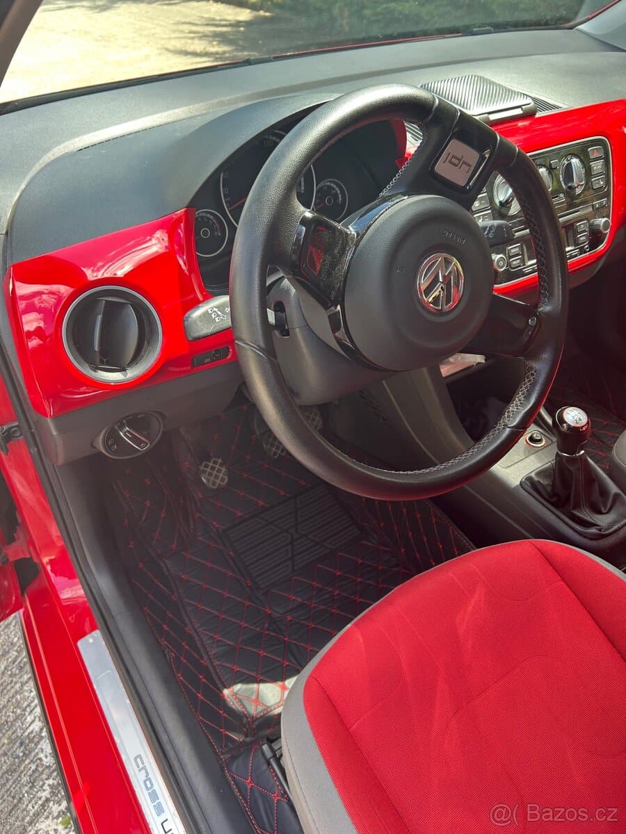 2014 Volkswagen UP! - 10