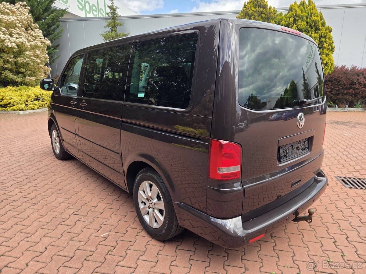 2010 Volkswagen MULTIVAN - 10
