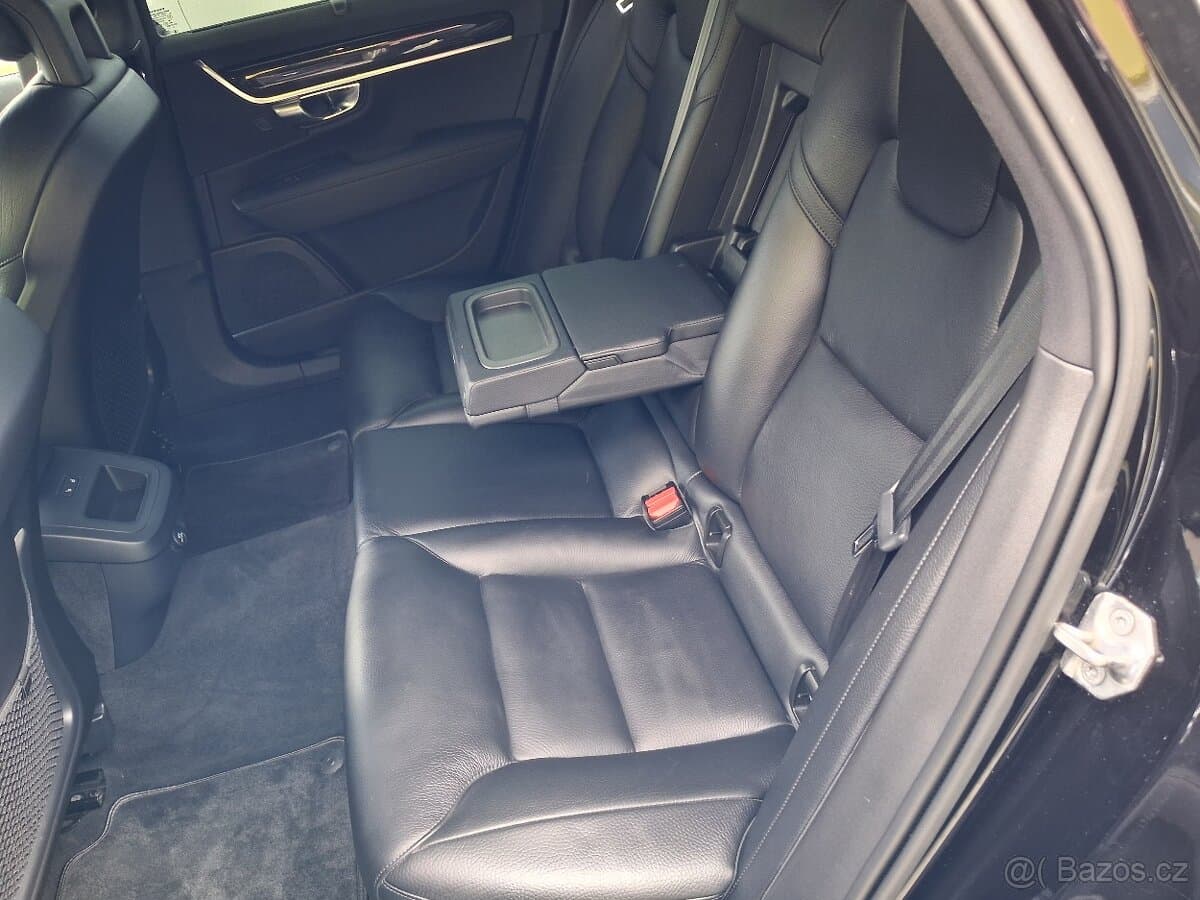2017 Volvo V90 - 10