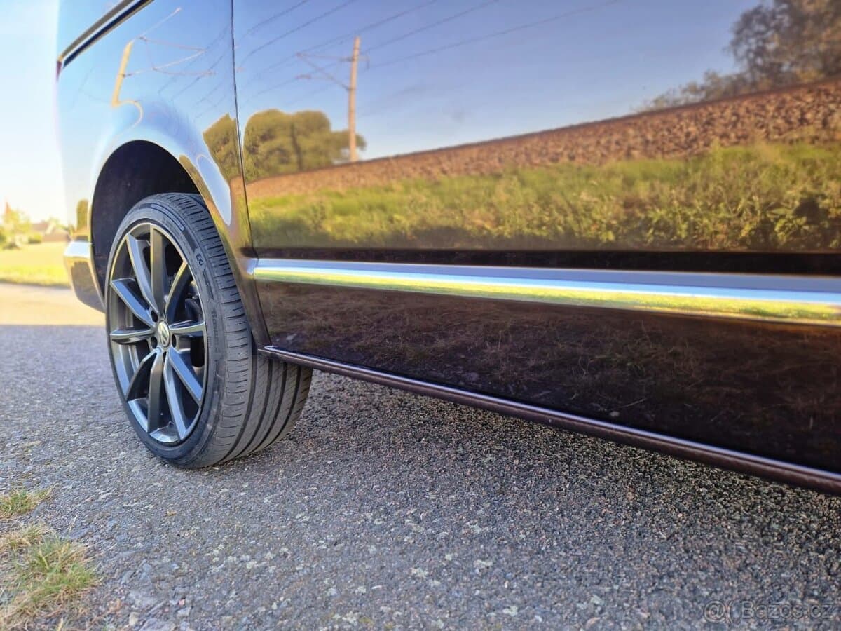 2010 Volkswagen MULTIVAN - 10