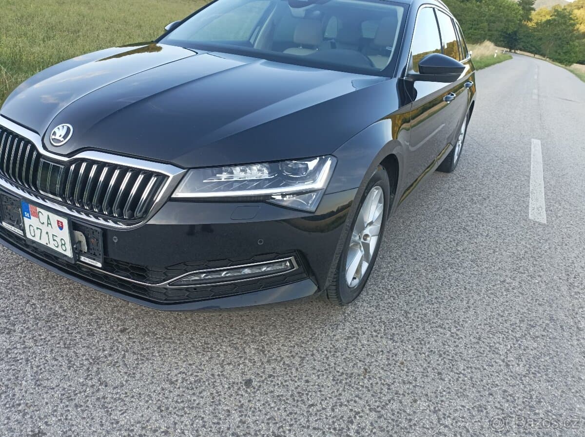 2021 Škoda SUPERB - 10
