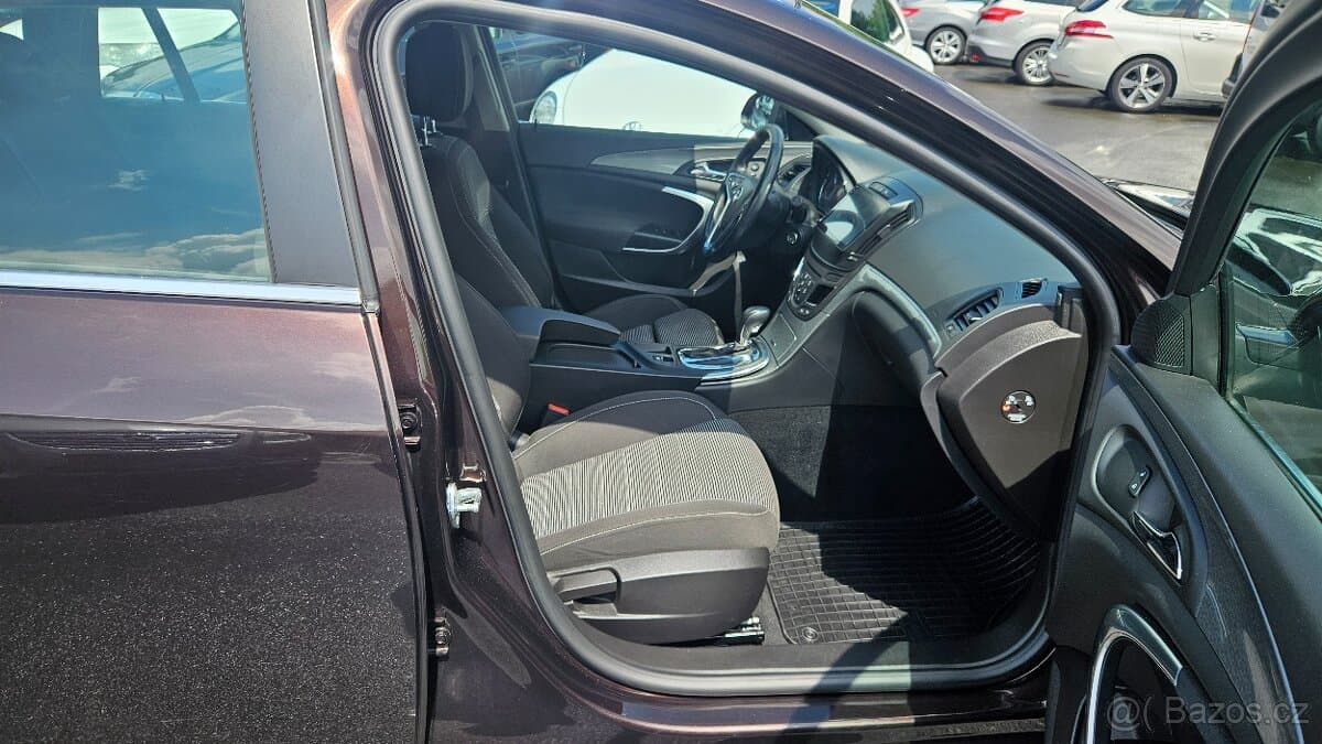 2017 Opel INSIGNIA - 10