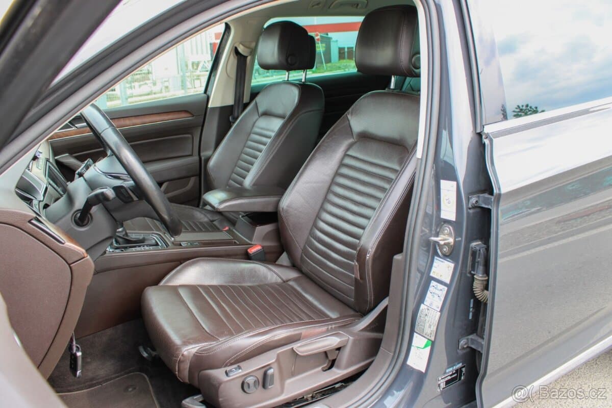 2016 Volkswagen PASSAT - 10