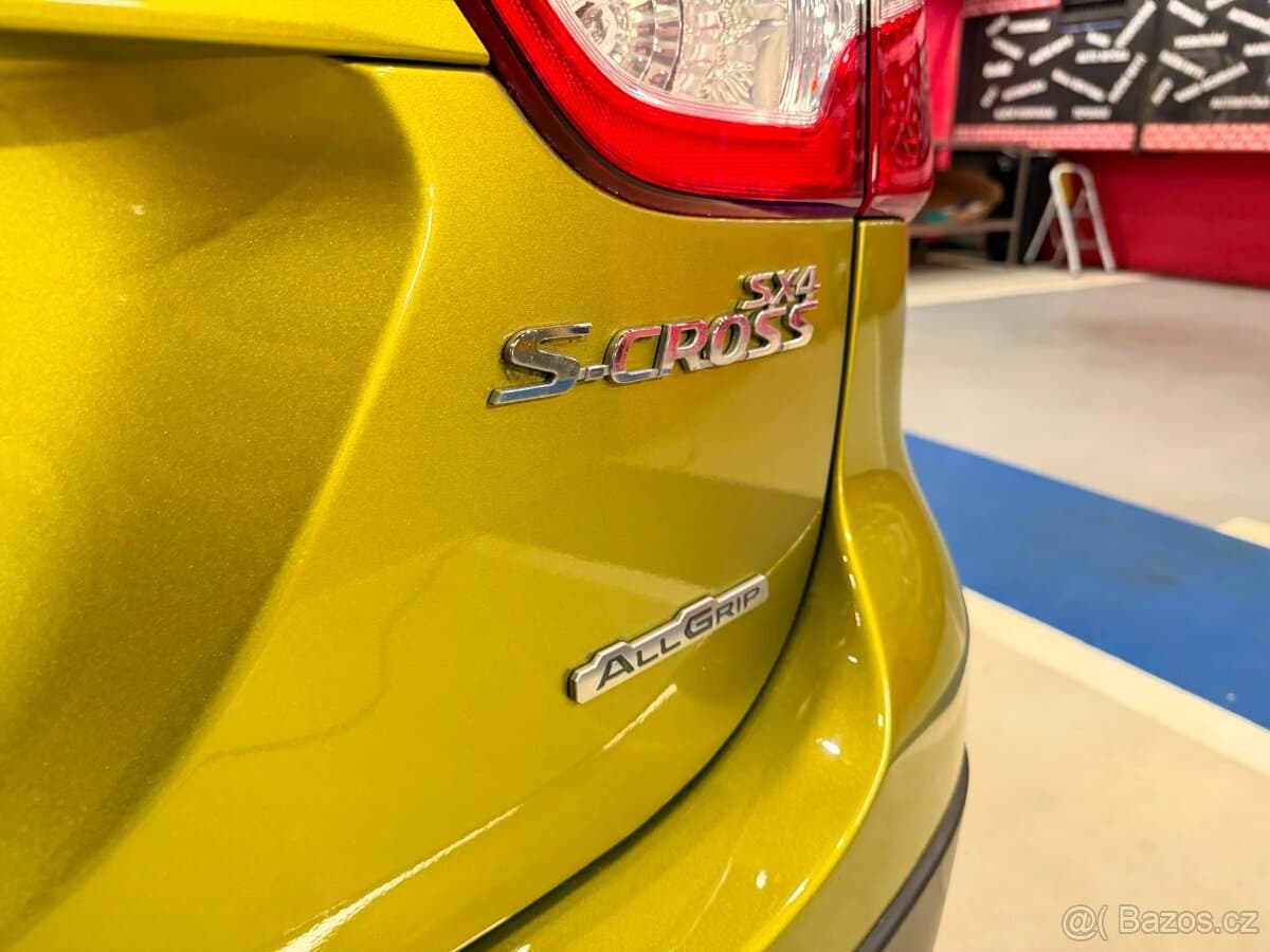 2015 Suzuki S-CROSS - 10