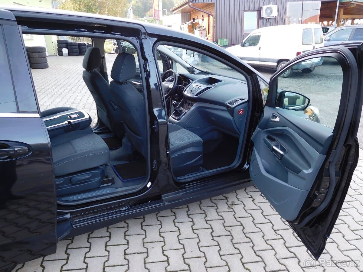 2011 Ford C-MAX - 10