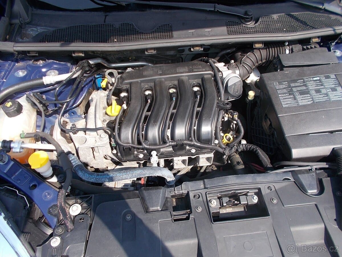 2010 Renault MEGANE - 10