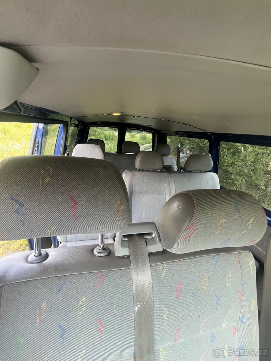 2004 Volkswagen TRANSPORTER - 10