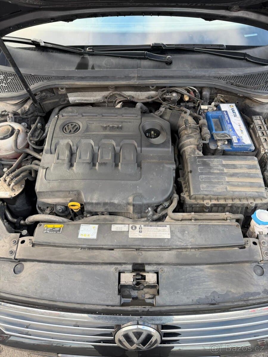 2019 Volkswagen PASSAT - 10