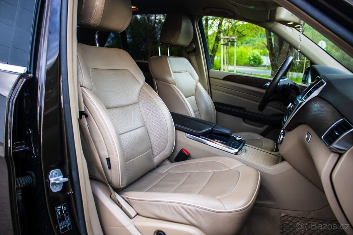 2012 Mercedes-Benz M-CLASS - 10
