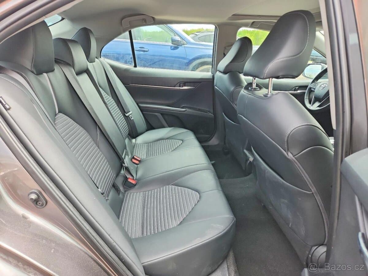 2019 Toyota CAMRY - 10