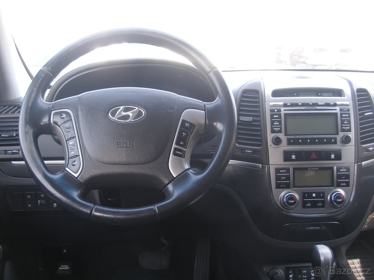 Hyundai SANTA FE - 10