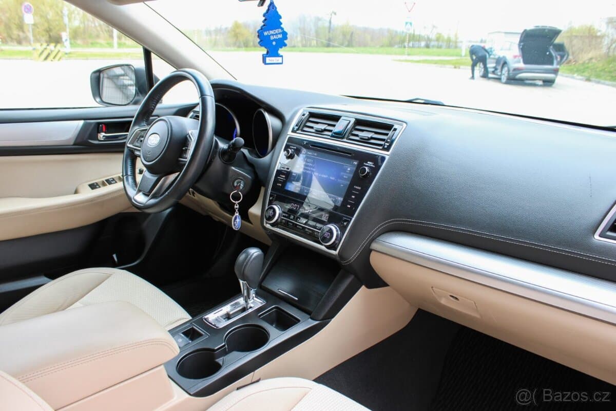 2017 Subaru OUTBACK - 10