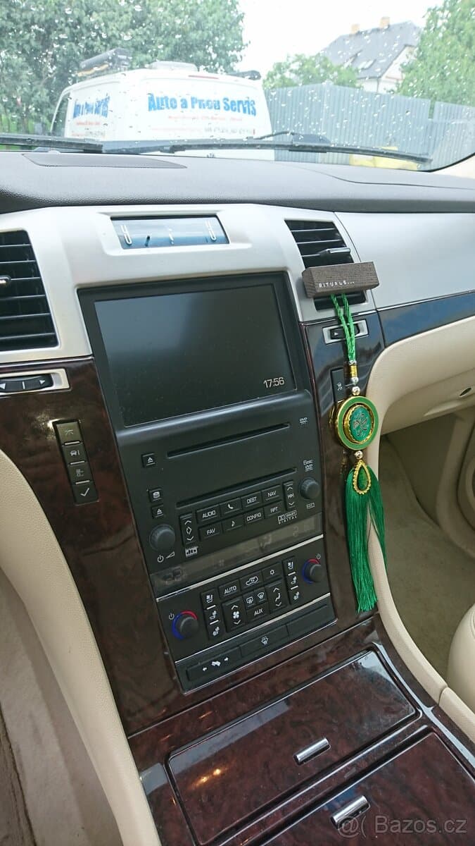 2008 Cadillac ESCALADE - 10