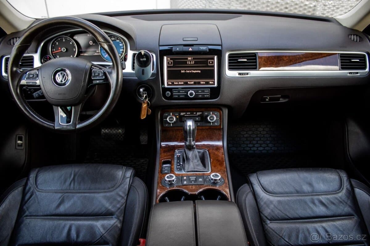 2014 Volkswagen TOUAREG - 10