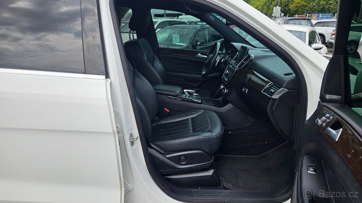 2017 Mercedes-Benz GL - 10