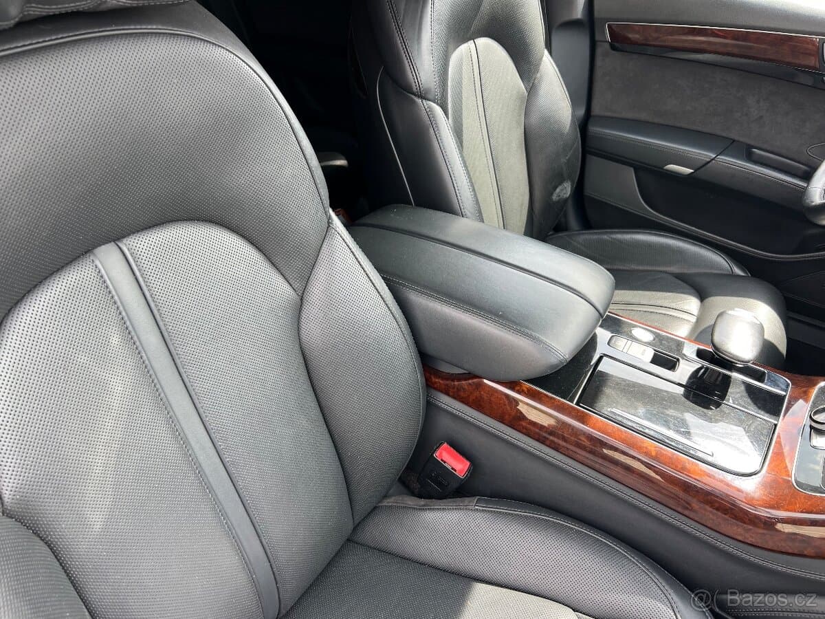 2010 Audi A8 - 10