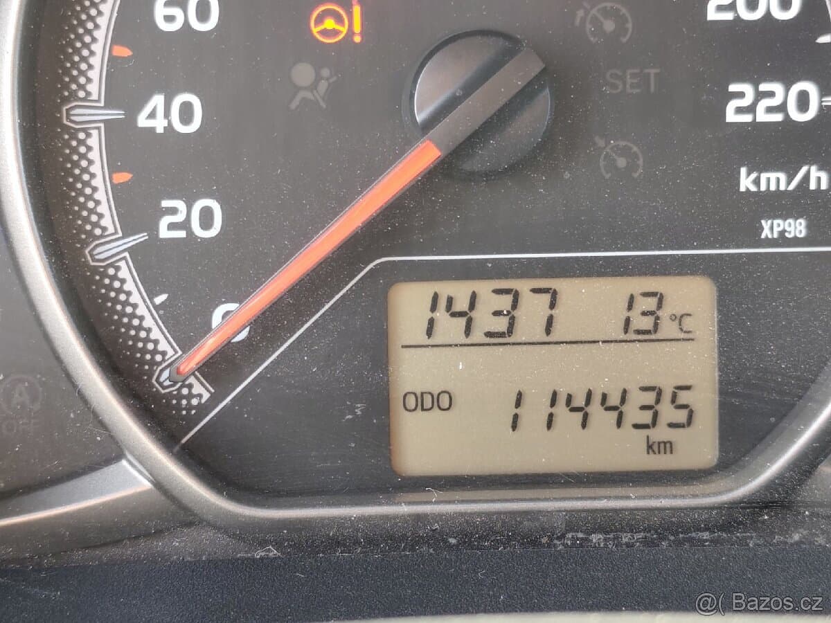 2014 Toyota YARIS - 10