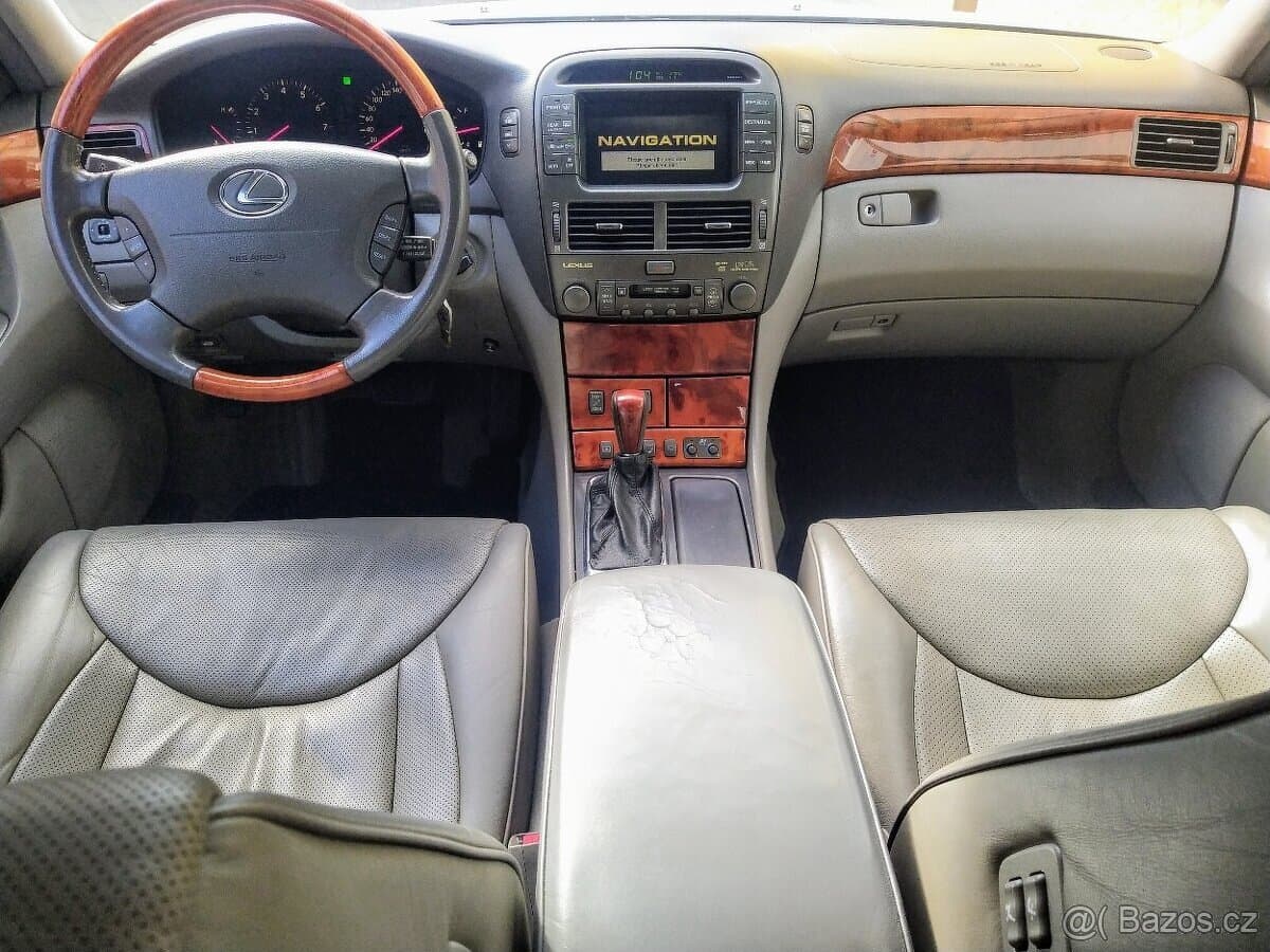 2003 Lexus LS - 10