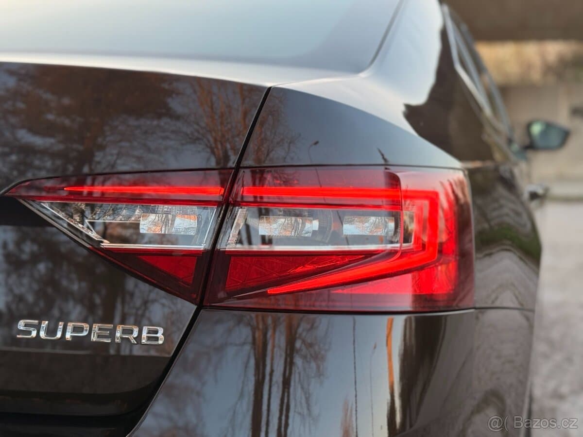 2016 Škoda SUPERB - 10