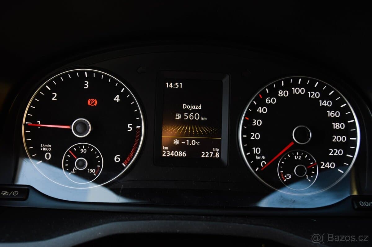 2015 Volkswagen CADDY - 10