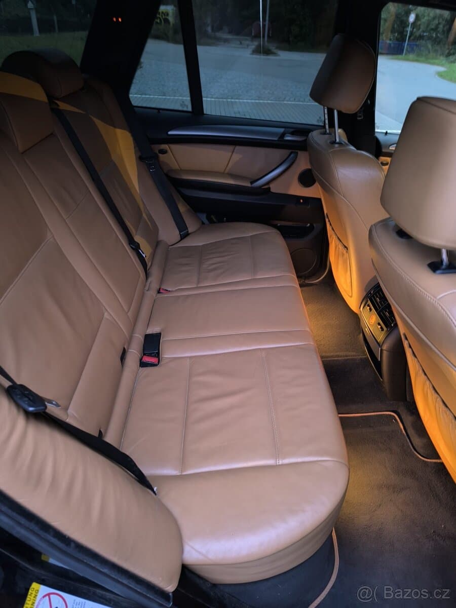 2005 BMW X5 - 10