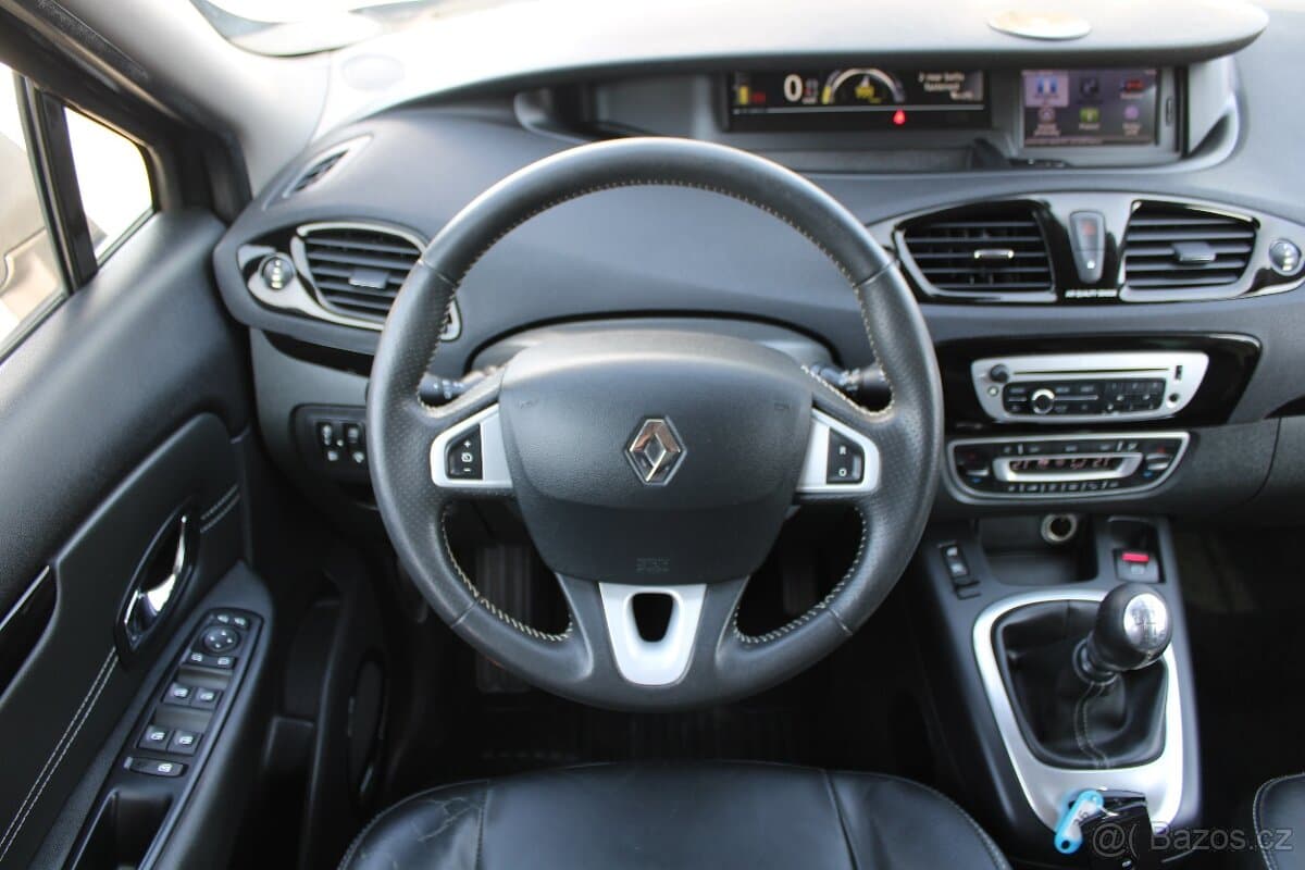 2012 Renault SCENIC - 10