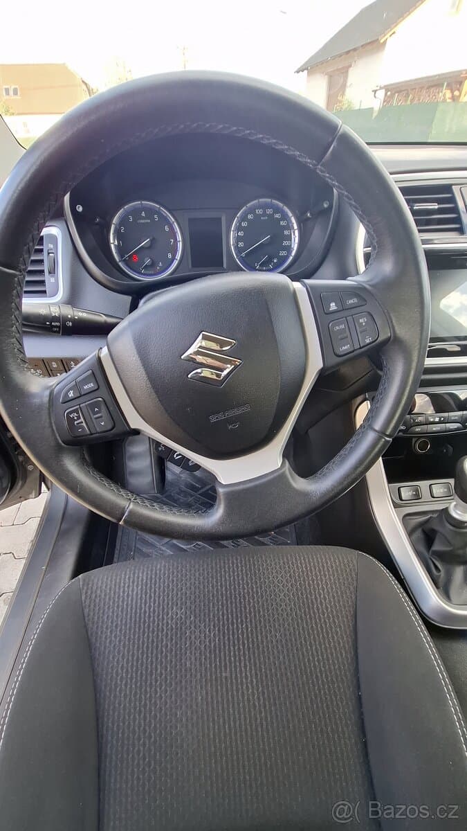 2019 Suzuki S-CROSS - 10