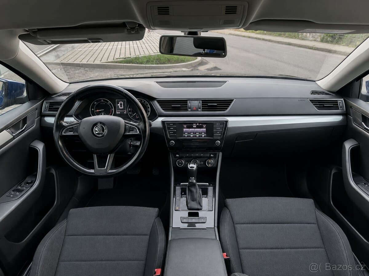 2016 Škoda SUPERB - 10