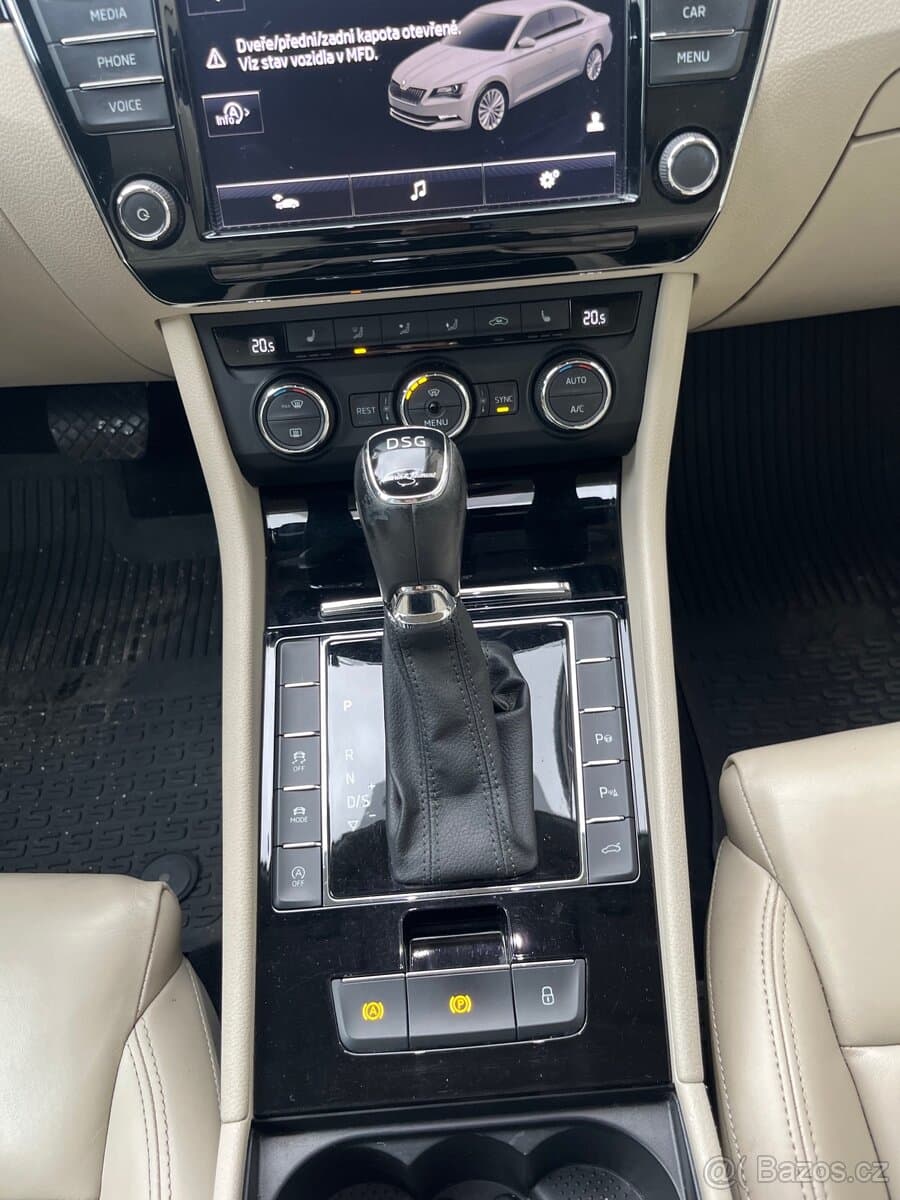 2016 Škoda SUPERB - 10