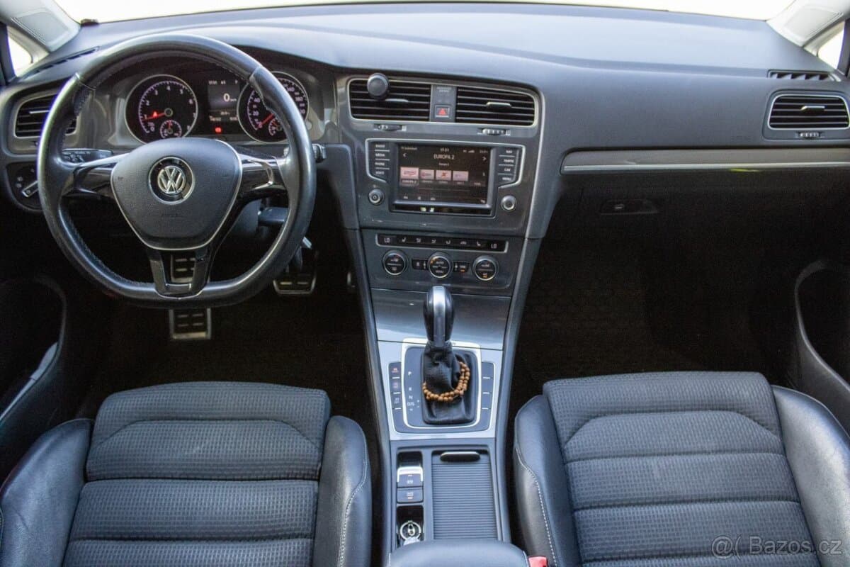 2016 Volkswagen GOLF - 10